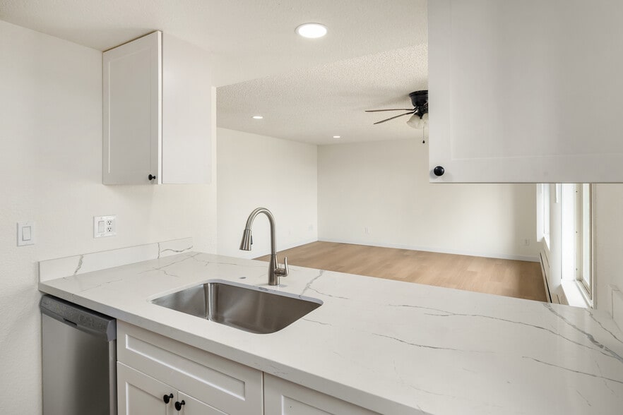 Building Photo - Evergreen Residences