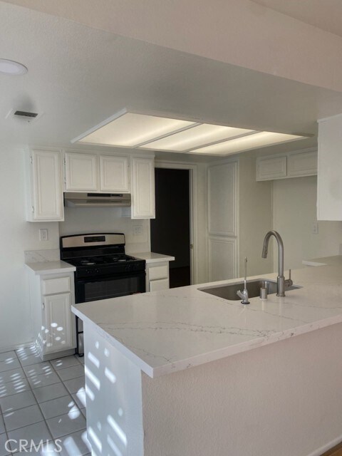 Building Photo - 6611 Kern Pl