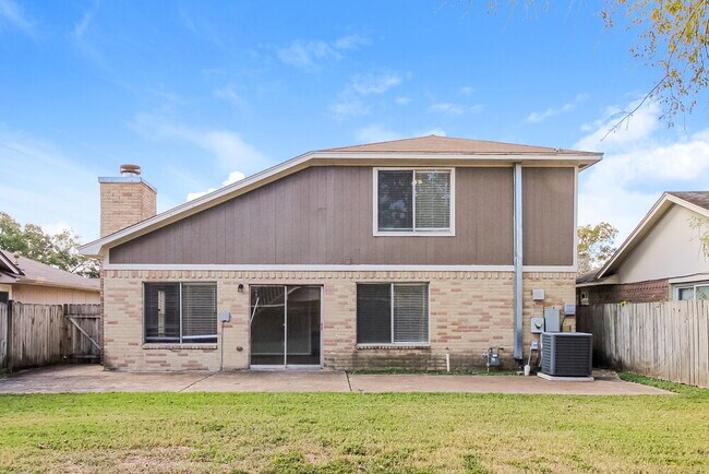 Building Photo - 7615 Alegria Dr