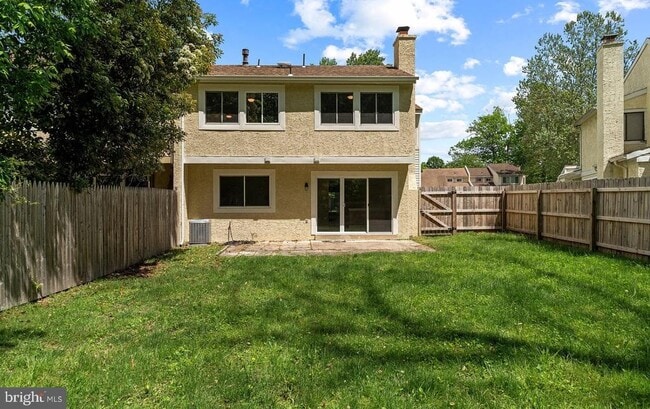 Building Photo - 41 Peregrine Dr