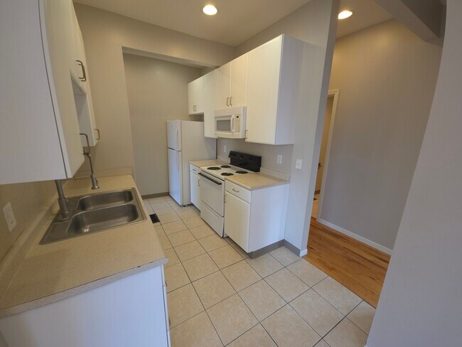 Building Photo - OSU Campus Housing 283