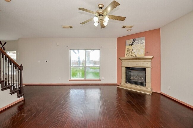 Building Photo - 2515 Lansing Cir