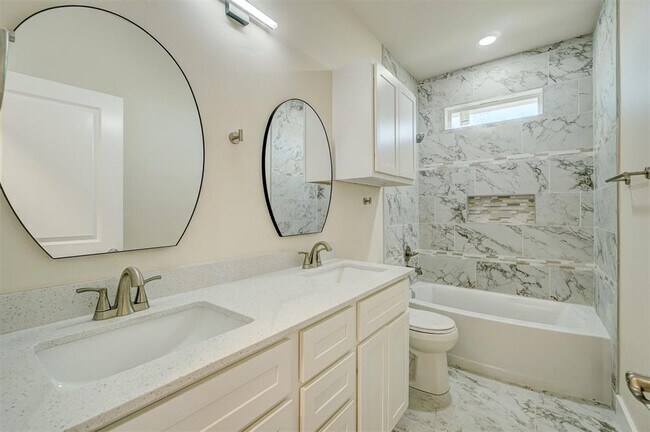 Building Photo - 4351 Whitetail Blvd