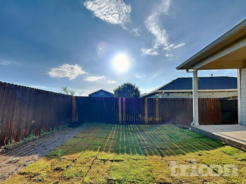 Building Photo - 6615 Port Elizabeth