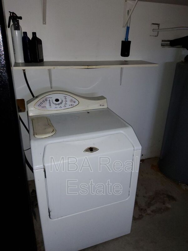 Building Photo - 1444 W Huntington Dr