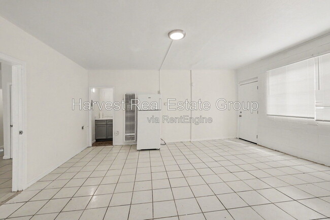 Building Photo - 1247 23rd St