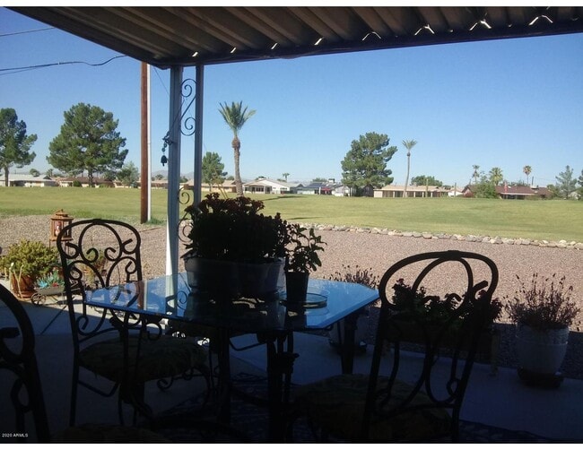 Building Photo - Golf course lot Sun City home