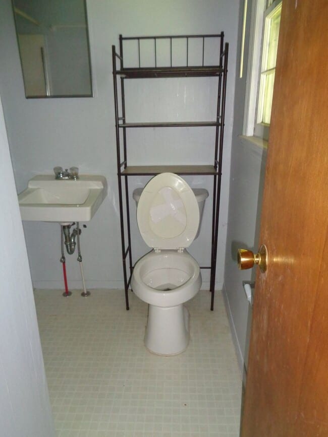 Building Photo - 462 Bub Teems Rd