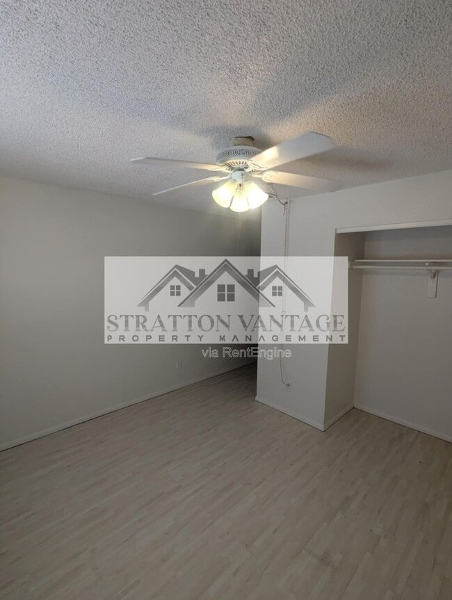 Building Photo - 545 W 16th Ave