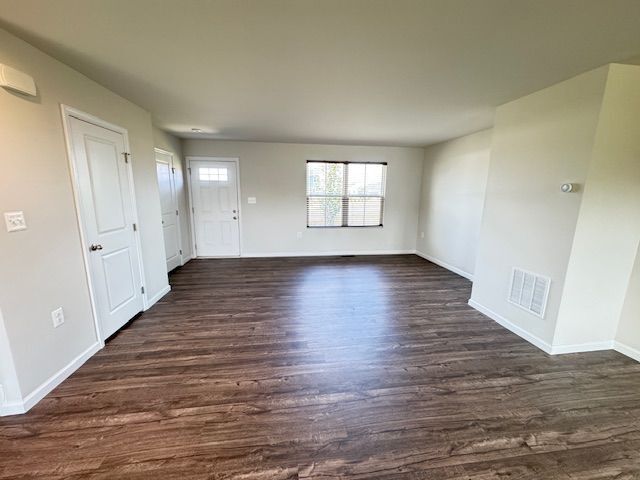 Building Photo - 488 Switchgrass Ct