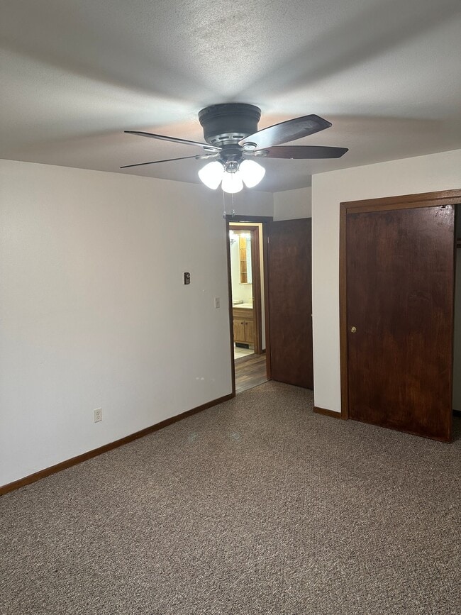 Building Photo - 4551 Governors Dr
