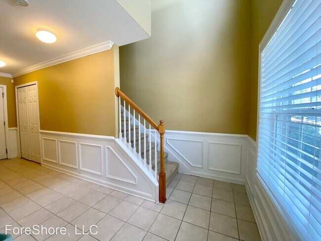 Building Photo - 4 br, 3.5 bath House - 2151 Blakers Blvd