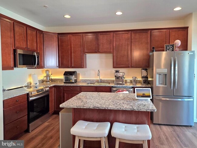 Building Photo - 8245 Macintosh Ct