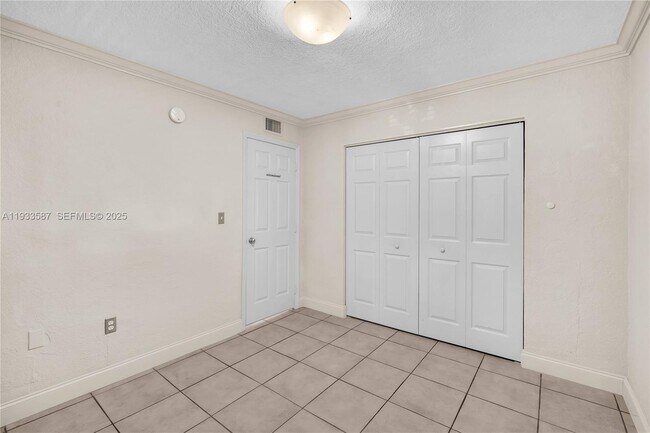 Building Photo - 3265 Virginia St