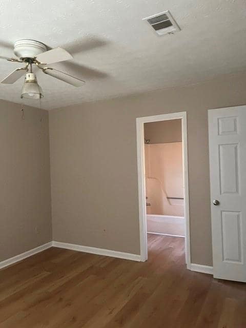Building Photo - 1290 Knoll Ct NW