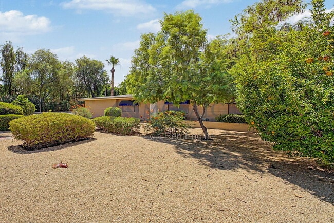 Building Photo - 3333 E Medlock Dr