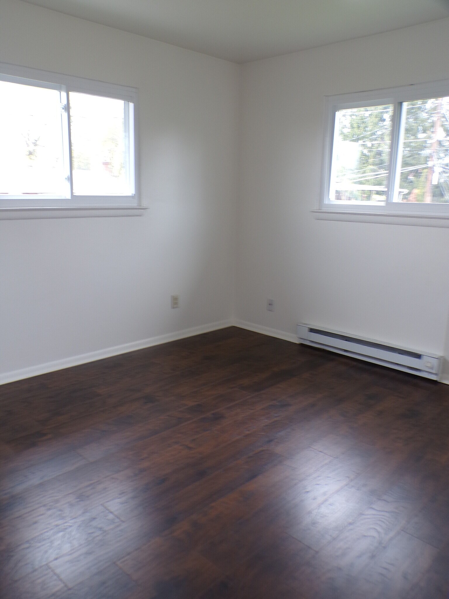 Building Photo - 1337 W Livingston St