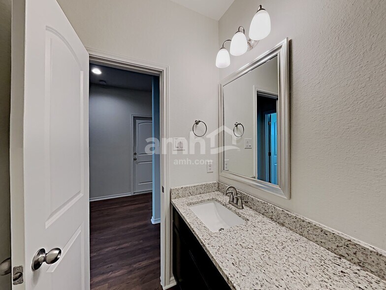 Building Photo - 18057 Atwood Mill Dr