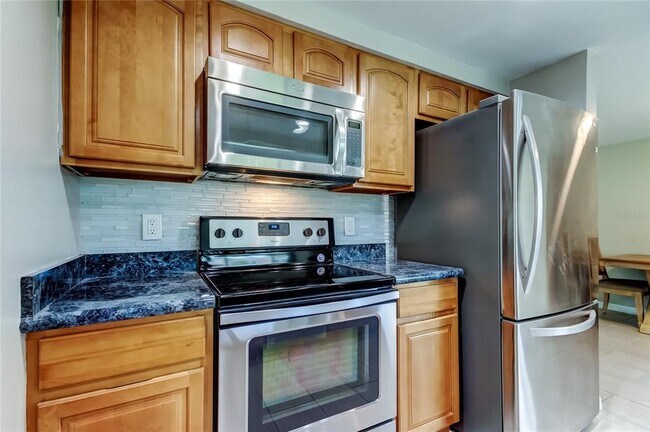 Building Photo - 7244 Amber Dr