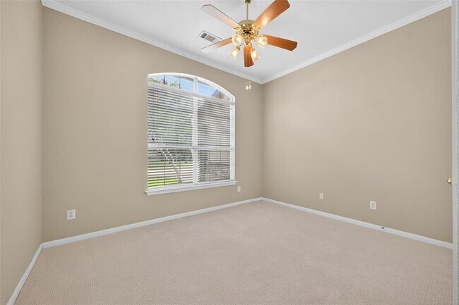 Building Photo - 7914 Loyel Pointe Dr