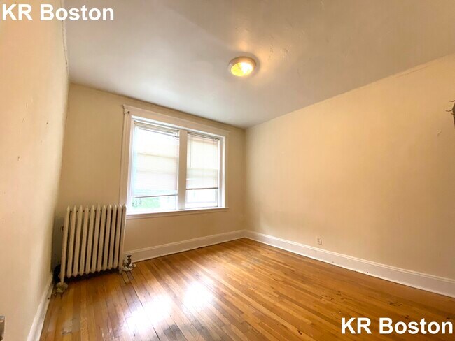 Building Photo - 1450 Commonwealth Ave