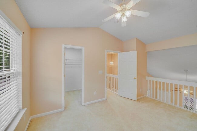 Building Photo - 15021 Deshler Ct