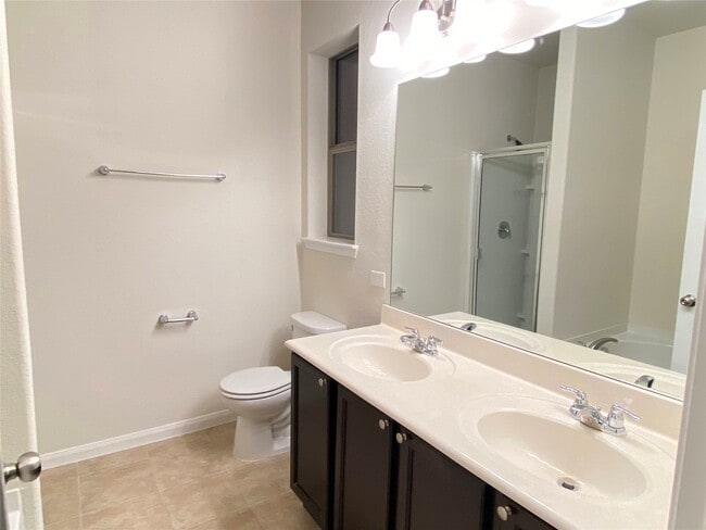 Building Photo - 819 Messina Ln