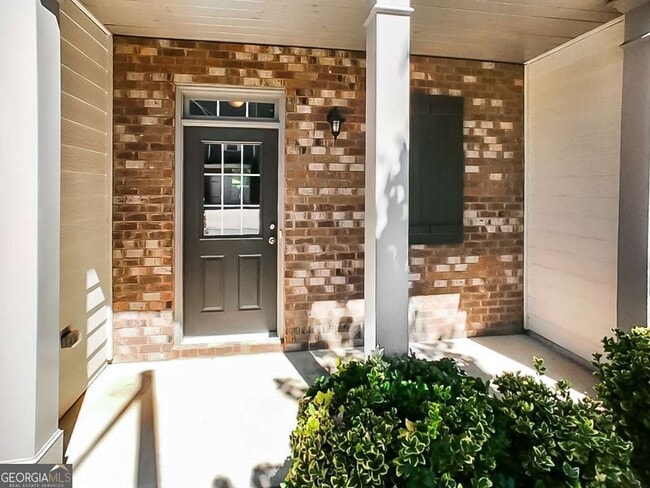 Building Photo - 206 Madison Ave