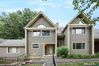 Building Photo - 3 Rivermead