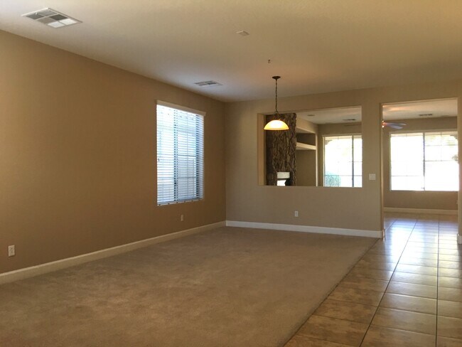 Building Photo - Chandler 5 Bed, 3 Bath + Bonus Room Office/Den