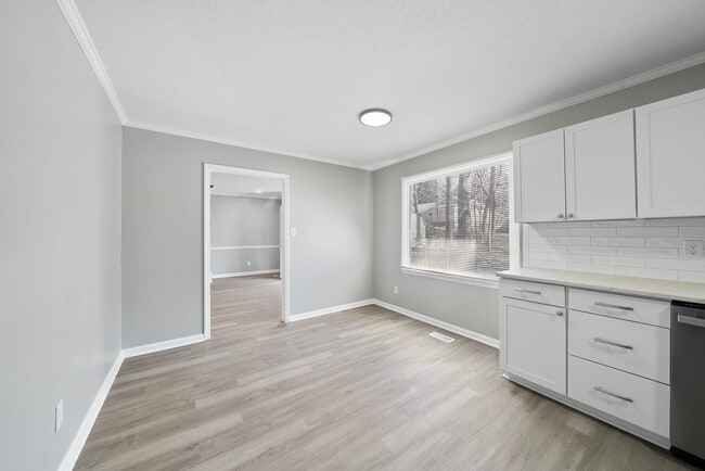 Building Photo - Mayodan