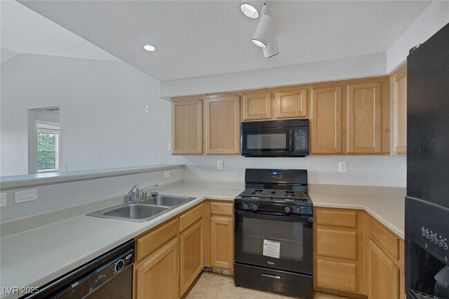 Building Photo - 8777 W Maule Ave