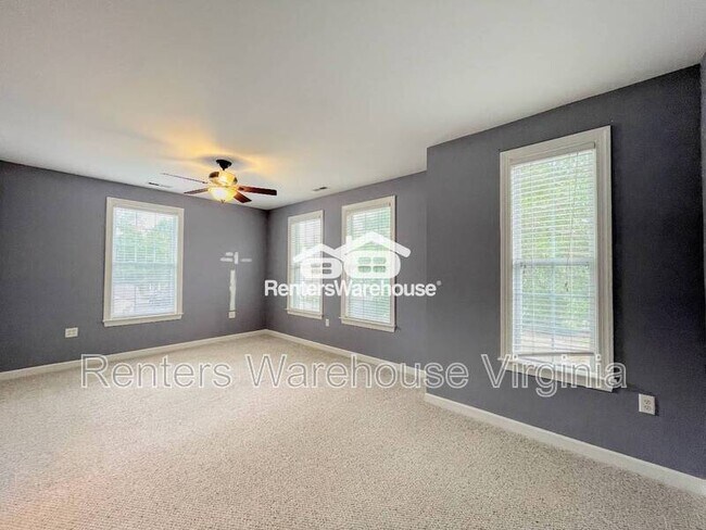 Building Photo - 446 Blue Beech Way