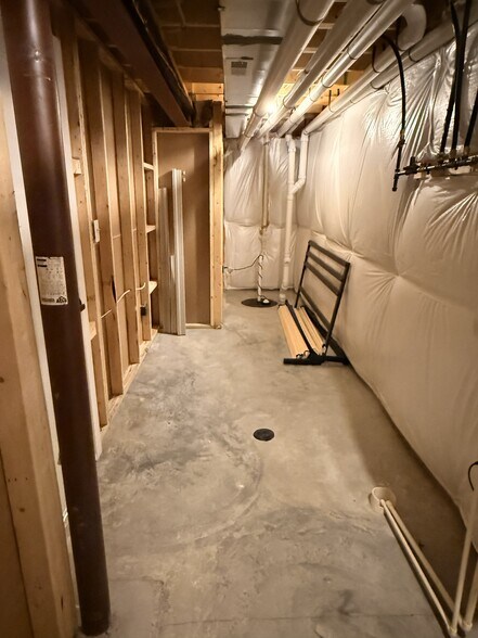 Building Photo - 3212 Vanessa Dr