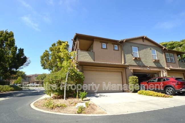 Building Photo - 3246 N Ventura Rd