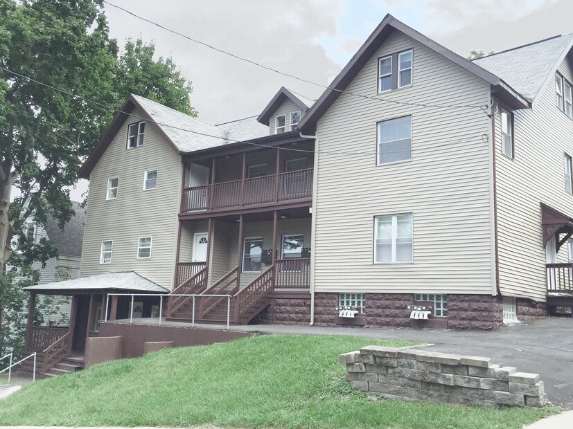 Building Photo - 105 Comstock Ave