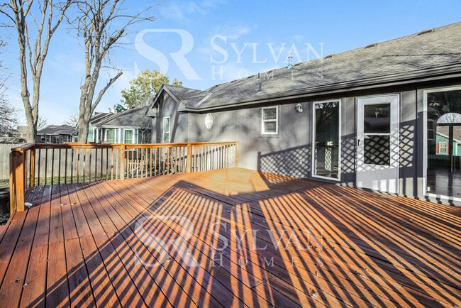 Building Photo - Life Just Got Better!