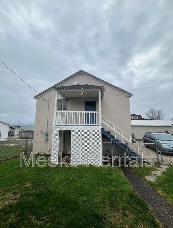 Primary Photo - 944 Florida St