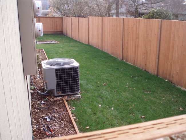 Building Photo - Hopkins - 1402