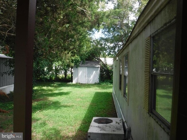 Building Photo - 53 Shamrock Ave