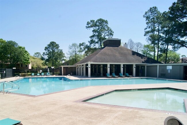 Building Photo - 5801 Lumberdale Rd