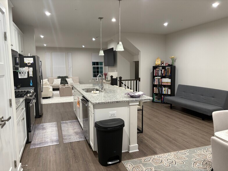 Building Photo - 16573 Fife Way