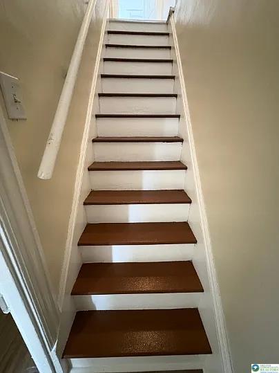 Building Photo - 520 Fiot Ave