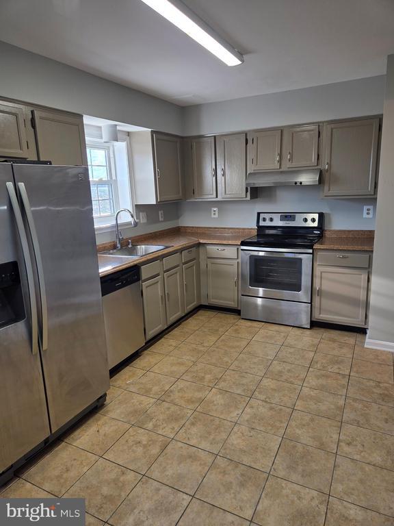 Building Photo - 6998 Admetus Ct