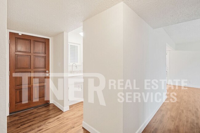 Building Photo - 3960 Annabelle Ave