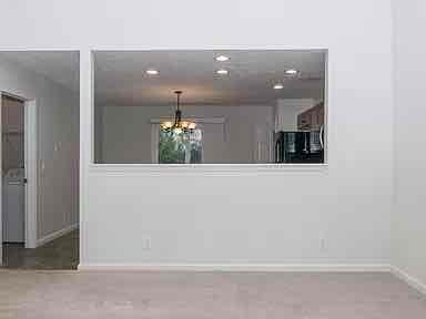 Building Photo - 2409 Fleming Dr