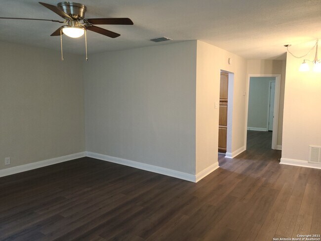 Building Photo - 10446 Mtn Vw-