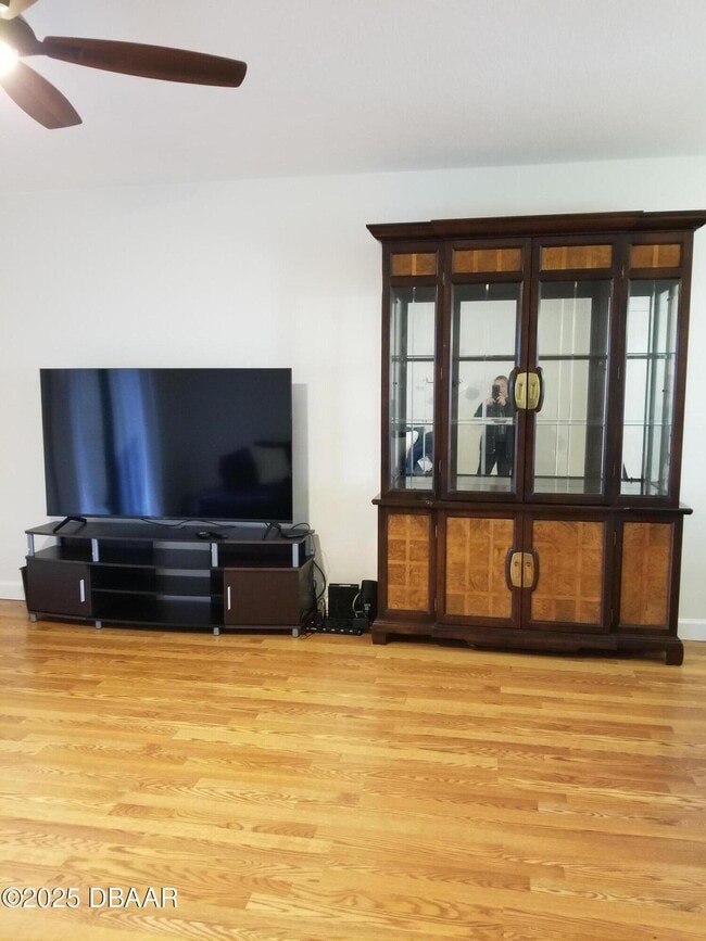 Building Photo - 165 White Fawn Dr