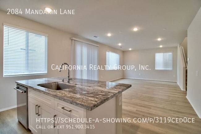 Building Photo - 2084 Mandarin Ln