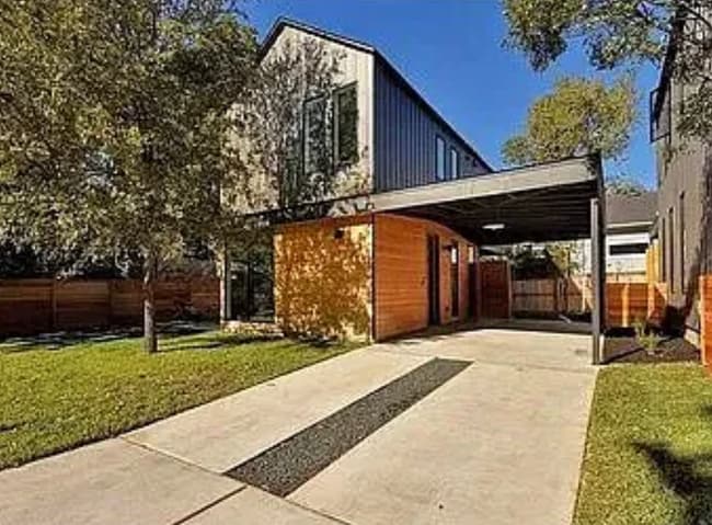 Building Photo - 1006 Cardinal Ln